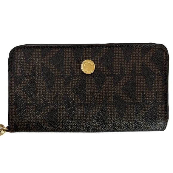 Michael Kors Wristlet Wallet Brown Monogram Pattern Neutral Classic Luxury - Picture 4 of 13